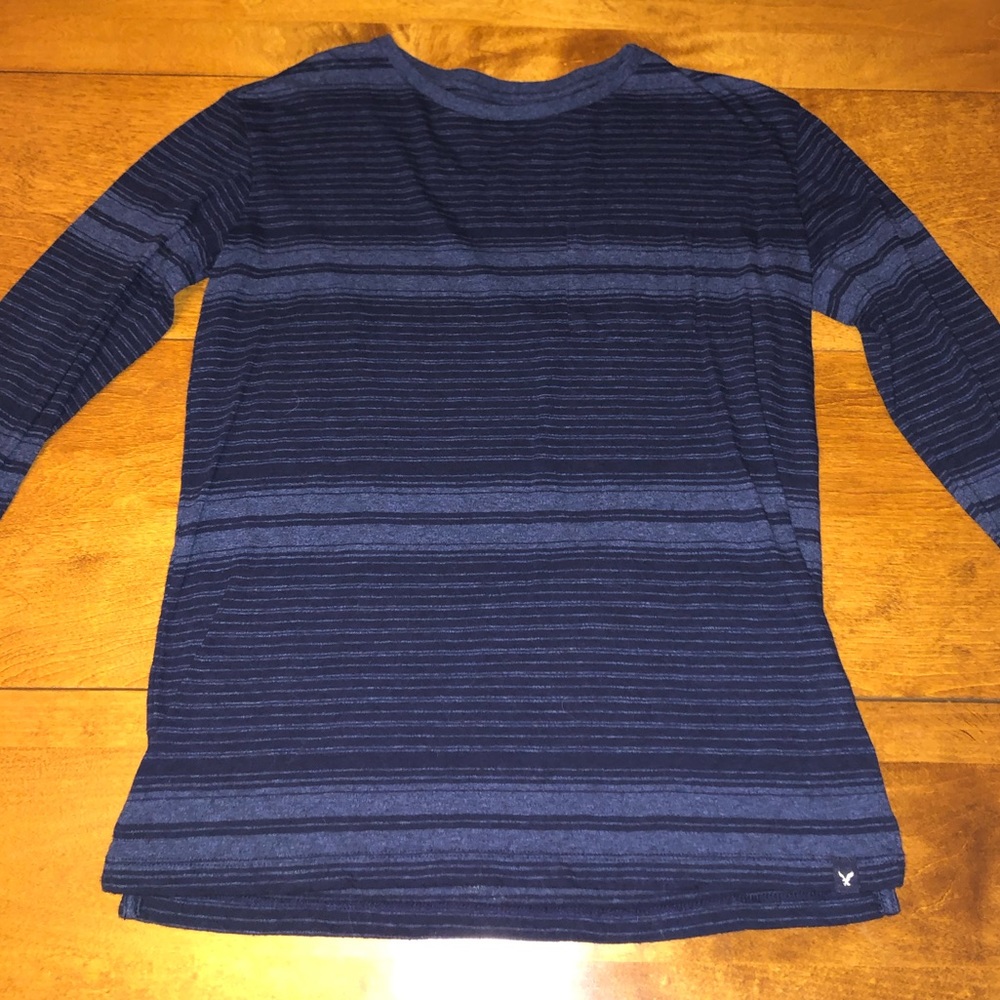American Eagle Long Sleeve T-Shirt